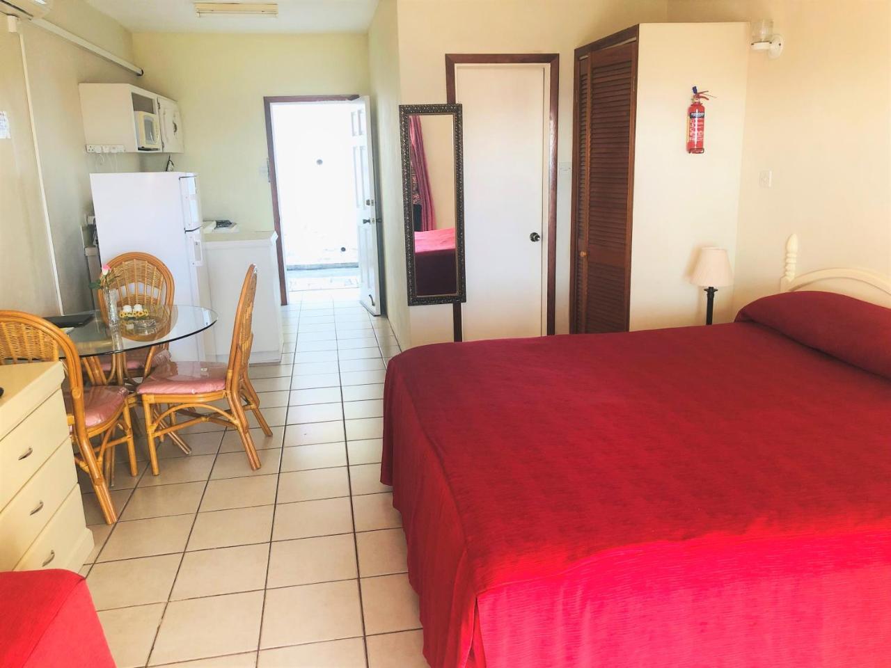 Rosewood Apartment Hotel Arnos Vale Buitenkant foto